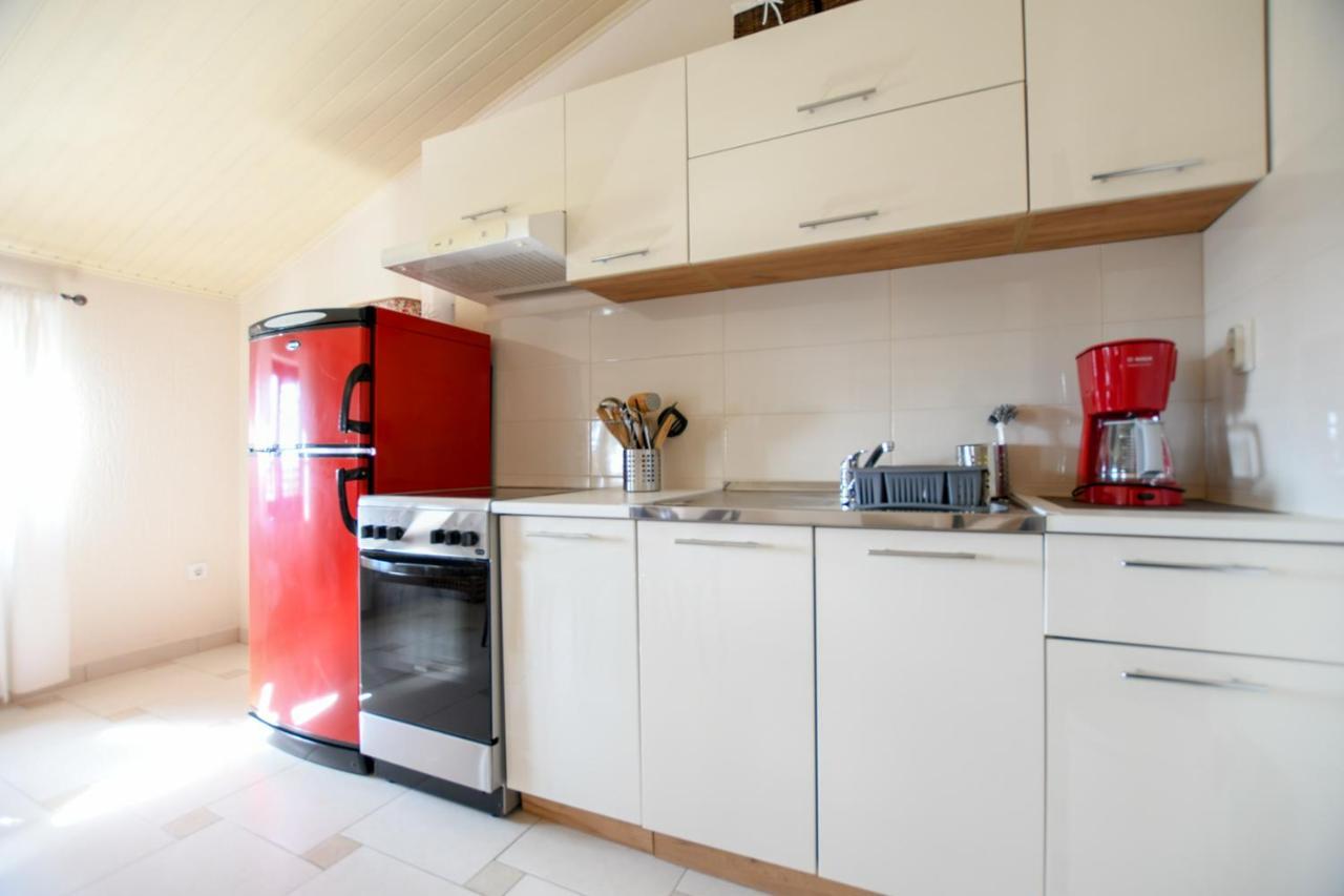 Apartments Deak Πόρετς Εξωτερικό φωτογραφία
