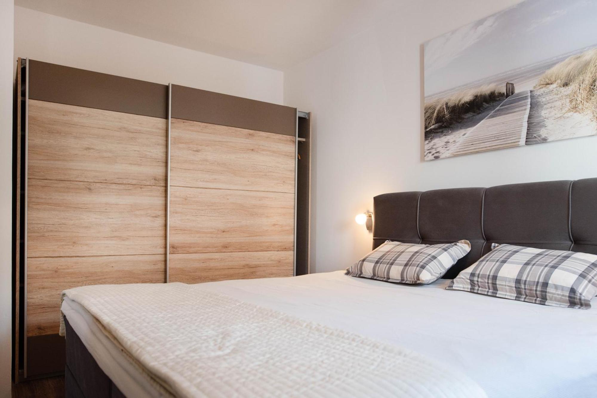 Apartments Deak Πόρετς Εξωτερικό φωτογραφία