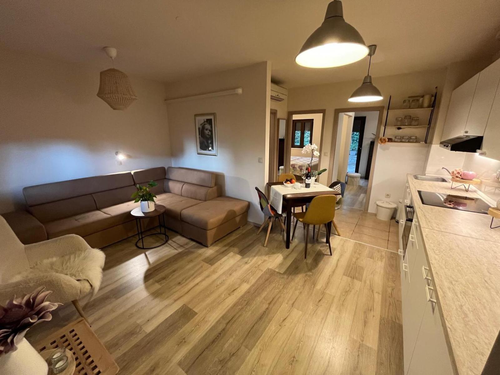 Apartments Deak Πόρετς Εξωτερικό φωτογραφία